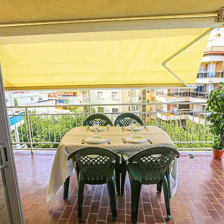 Litoral Costa Dorada - Coral Only Families * Cambrils